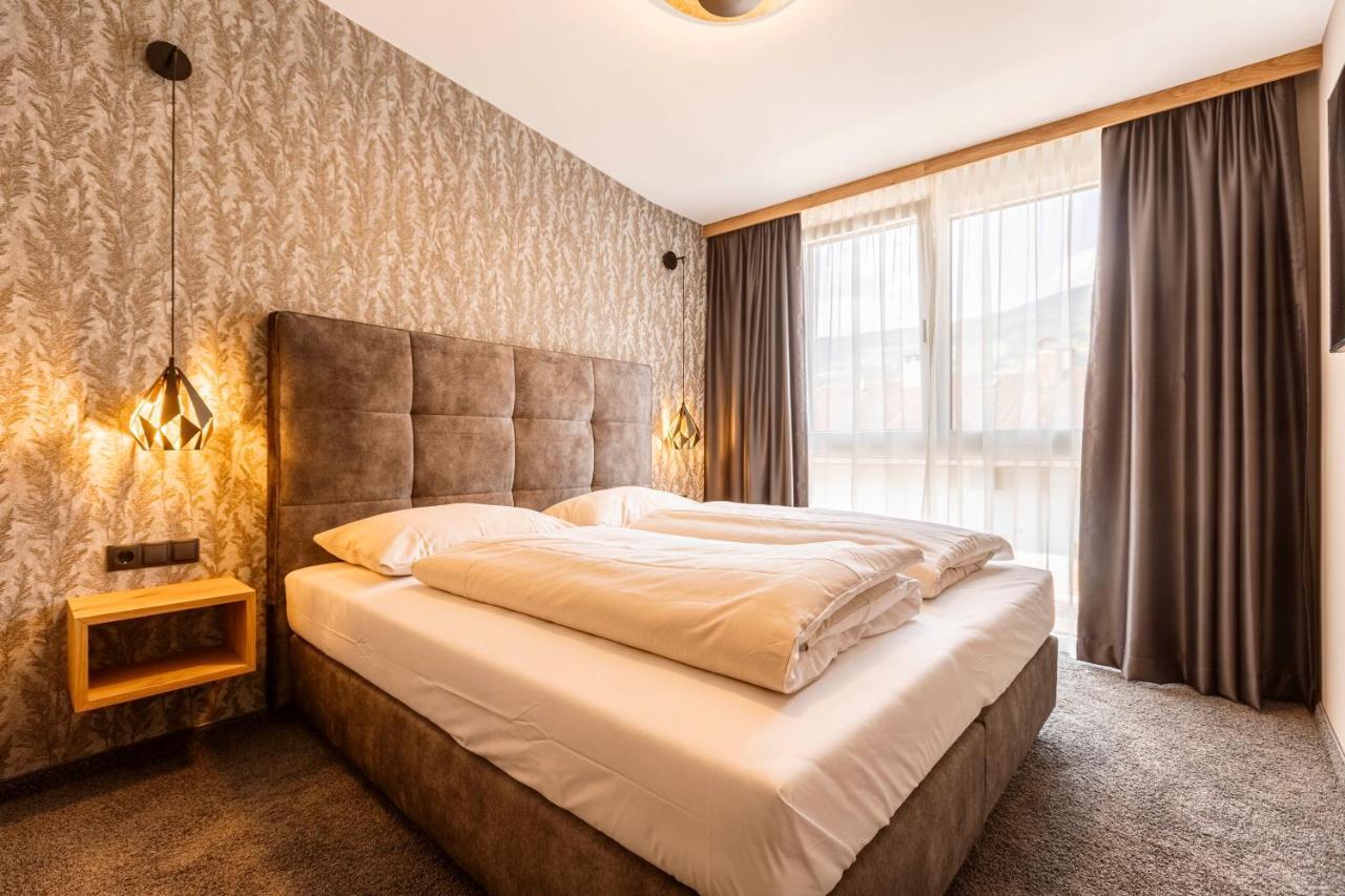Zillertal Suites Fuegen By Alps Resorts Exteriör bild