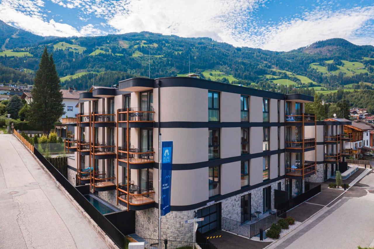 Zillertal Suites Fuegen By Alps Resorts Exteriör bild